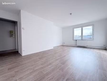 appartement t3 en centre ville