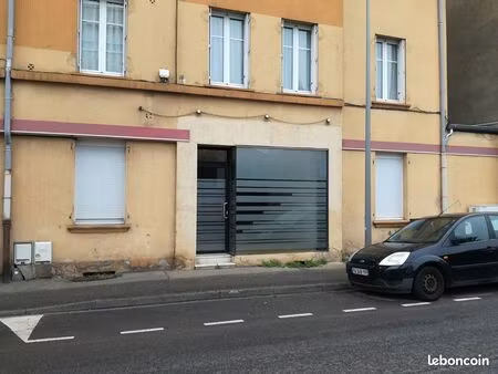 local commercial 100 m² montigny les metz