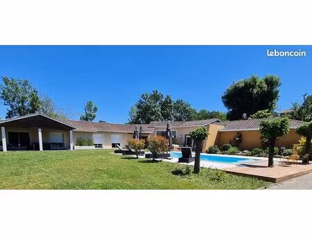 rare sur le secteur villa 260m2 terrain 1500m2