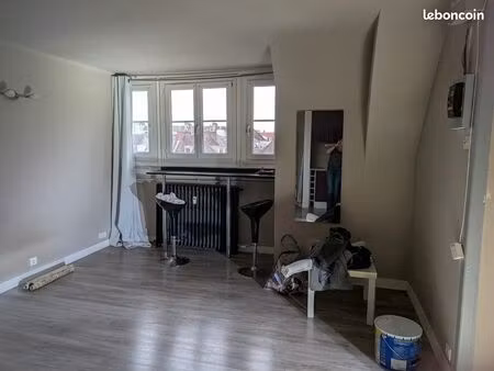 location studio hyper centre beauvais