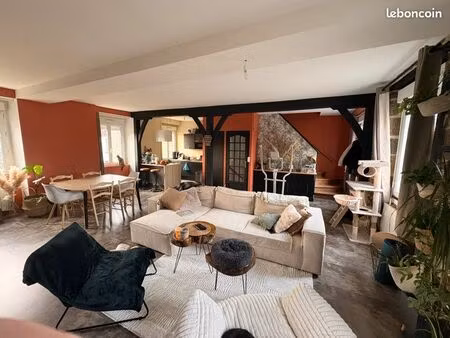 appartement 90 m² – centre de briouze