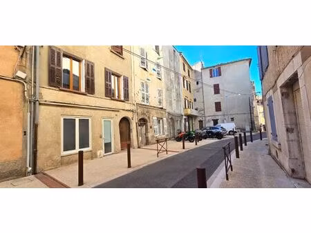 vente appartement 2 pièces 53 m² signes (83870)