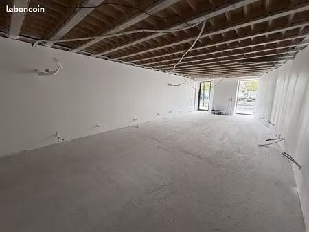 local commercial 70 m²