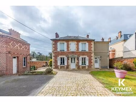 maison 6 pièces 154 m²