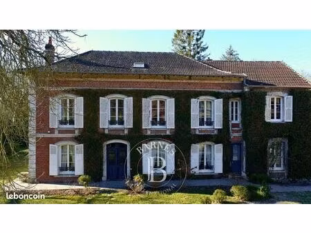 maison 11 pièces 480 m²