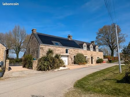 charmante longère en pierre à 15 minutes de vannes