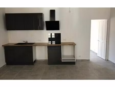 location appartement  41.5 m² t-2 à caromb  499 €