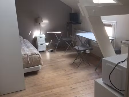 location studio meublé compiegne