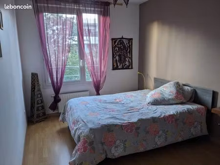 chambre dans appartement calme et lumineux