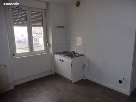 chaumont : f3 au rdc d’un petit immeuble  à 2 mn d'intermarché (ancien géant casino)  proc