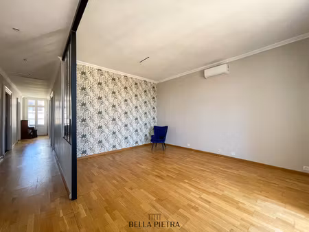 charmant t4 meublé - centre de pignan