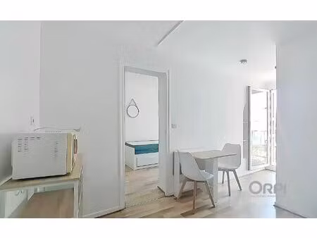 location appartement  m² t-1 à prades  390 €
