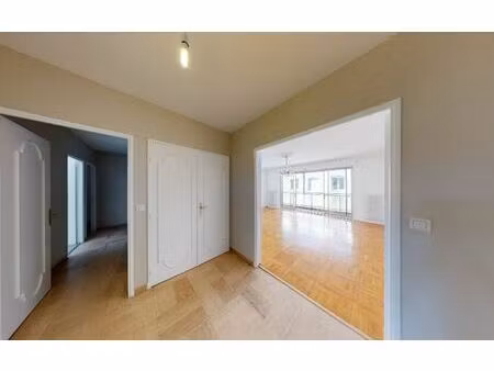 location appartement  99.71 m² t-4 à saint-étienne  920 €