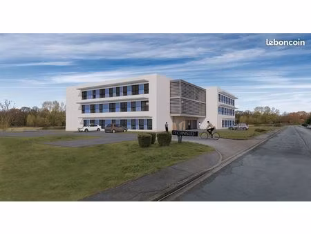 bureaux 819 m² jouy aux arches