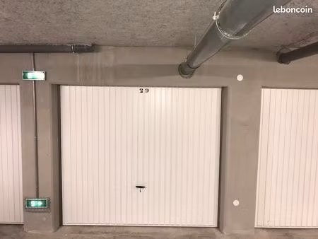 garage 30 m² à saint martin le vinoux