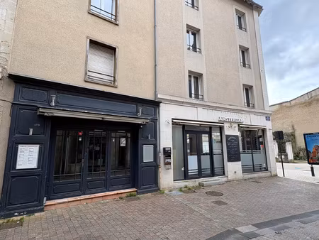 local commercial - hyper centre