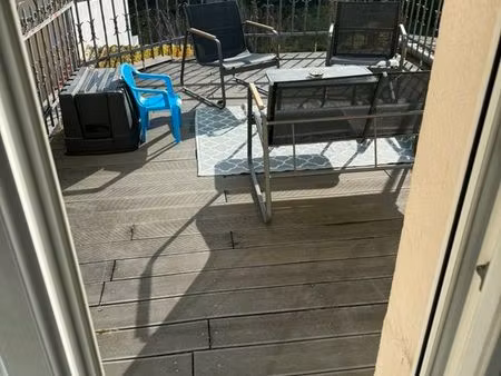 local commercial 80m2 avec appartement de fonction 85m2