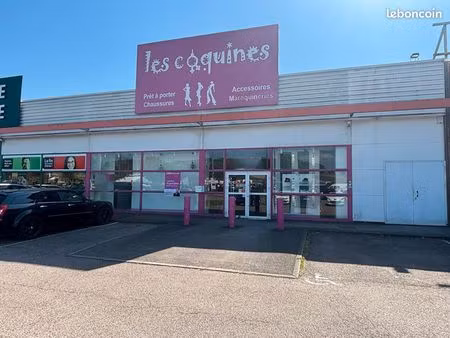 local commercial 400 m² terville