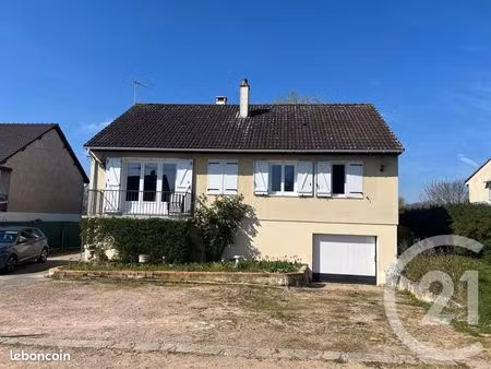 maison 4 pièces 82 m²
