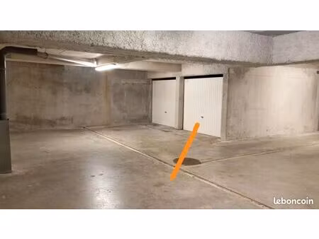garage dans résidence sécurisée