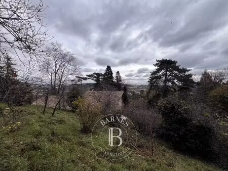 brignais - propriété remarquable avec maison ancienne à rénover - 5 chambres - terrain de 