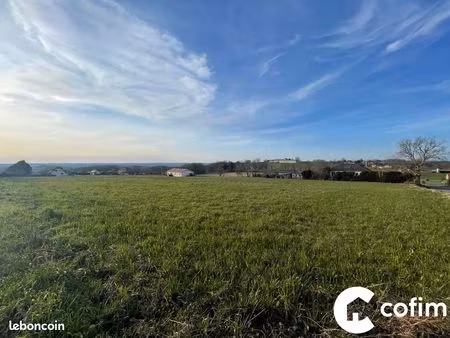 terrain 2595 m² garlin