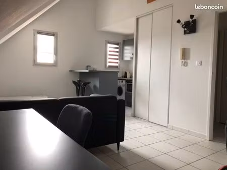 tarbes marcadieu. t2 duplex meublé. parking fermé