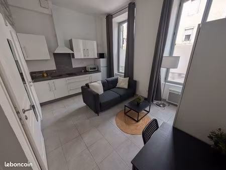 studios hyper centre meublé