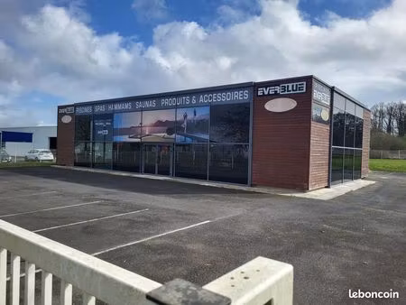 location batiment commercial