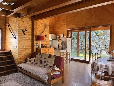 maison 3 pièces 77 m²