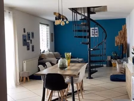 maison 92 m² – 2 chambres – jardin – garage–143 000