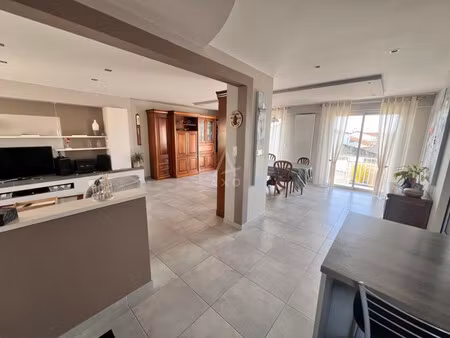 vente maison montaigu-vendée  102m² 5 pièces 260 000€ avec garage