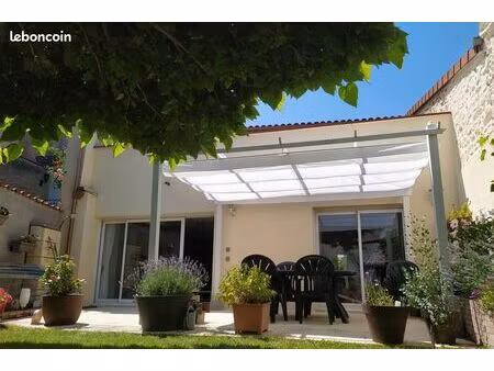 maison de ville atypique avec jardin  terrasse et grand garage - centre ville