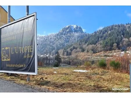 terrain constructible  centre ville du mont-dore