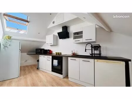 t2 de charme sous combles – quartier zola / du chaffault