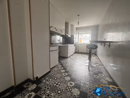 saint-etienne montreynaud bel appartement t4 de 81m2 avec ba