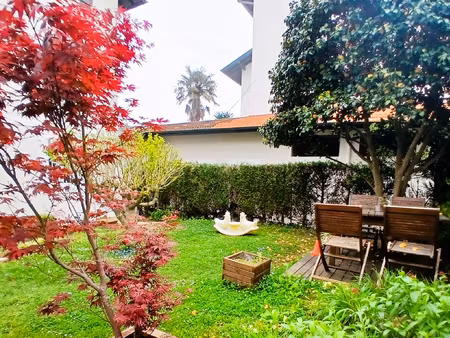 biarritz parc d'hiver - t3 avec jardin et garage -