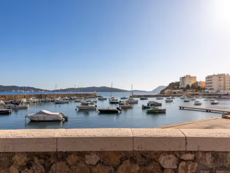 charmant duplex au coeur du mourillon vue mer