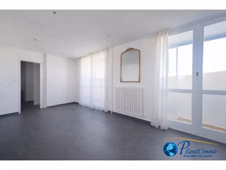 saint-etienne sud bel appartement t5 avec balcons et garage