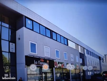 vastes locaux professionnels-bureaux grenoble