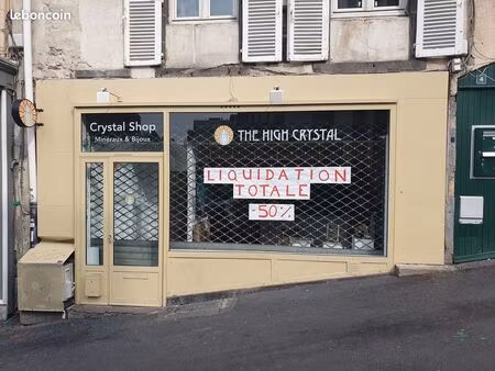 local commercial - place sugny