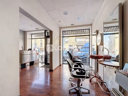 local commercial doue la fontaine