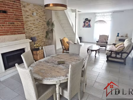 charmante maison de 163m2  entièrement rénovée  avec 3 chamb