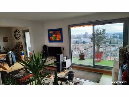 t2 bis bordeaux cauderan