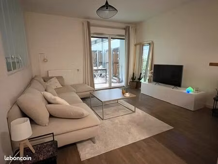 bel appartement meublé avec jardin - bordeaux chartrons / bassin à flot (1 à 2 mois)