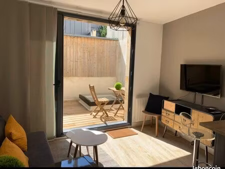 maison de ville meublée 3 pièces de 70 m2 quartier fondaudège