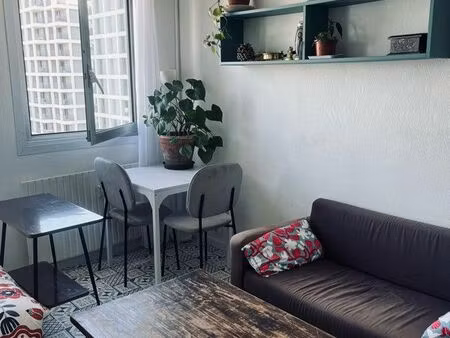 studio meublé 28 m2
