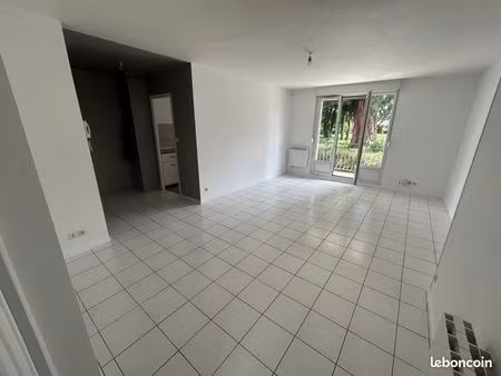 f3 65m2 sens (champbertrand)