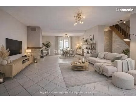 maison 6 pièces 151 m²