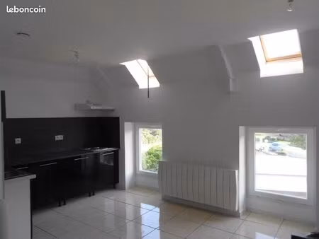 grand appartement proche gare à chierry